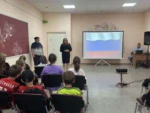 Безопасное лето: сотрудники Госавтоинспекции проводят профилактические встречи в организациях дополнительного образования