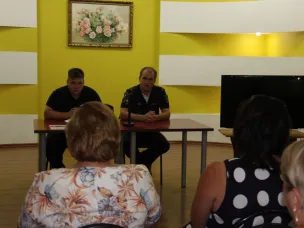 Осторожно, мошенники: профилактическую беседу с представителями организаций  и учреждений организовали полицейские в Балахне