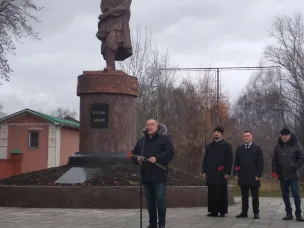 Андрей Дранишников принял участие в торжественном митинге, посвященном Дню народного единства