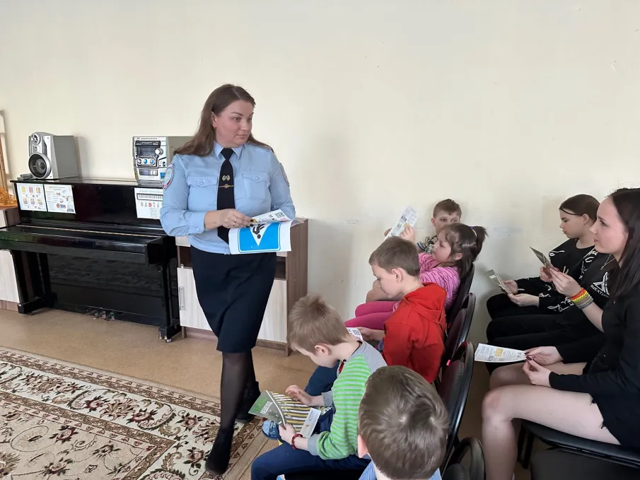 28.03.2024 года Балахнинские госавтоинспекторы провели для воспитанников социально-реабилитационного центра для несовершеннолетних профилактическое мероприятие.