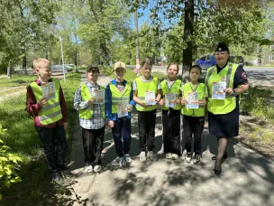 Велосипедом управляю, правила соблюдаю!