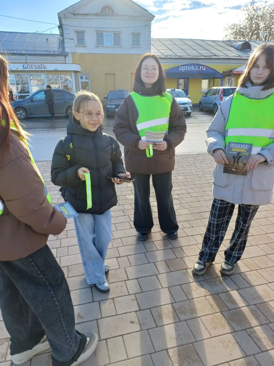 В Балахне продолжаются мероприятия в рамках месячника по безопасности дорожного движения «Засветись!»