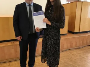 Андрей Дранишников вручил отличникам поздравительные адреса губернатора Нижегородской области