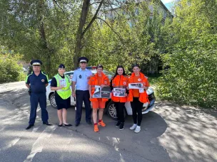 Сотрудники Госавтоинспекции Отдела МВД России "Балахнинский" совместно с ПСО «Волонтер-Балахна» провели информационно - пропагандистскую акцию "Дети - водители", направленную на недопущение участия в дорожном движении несовершеннолетних в качестве водителей мототранспорта.