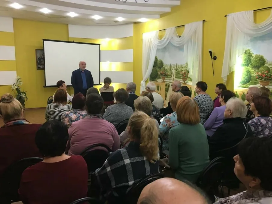 Андрей Дранишников провел встречу с Советом ветеранов